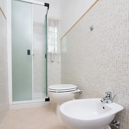 Bed & Breakfast Degli Oleandri 2*