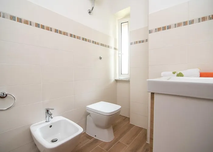 Bed & Breakfast Degli Oleandri 2*